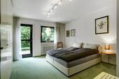 Schlafzimmer im Hanggeschoss - 