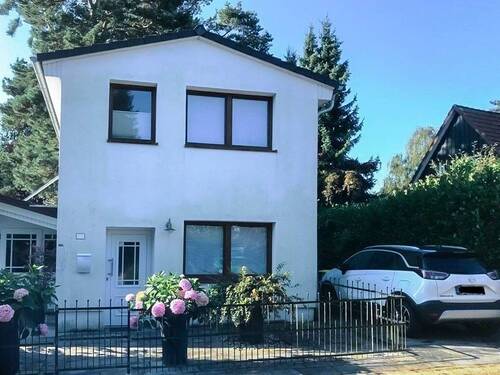 ein eigener PKW-Stellplatz - 