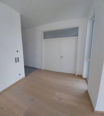 Innenansicht Böden, Türen - 