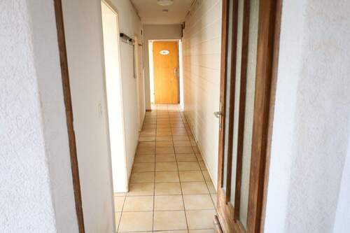 Flur EG - 5 Zimmer Einfamilienhaus in Schwenningen