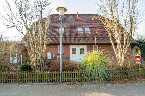 Impressionen - 7 Zimmer Einfamilienhaus zum Kaufen in Wilhelmshaven OT Sengwarden