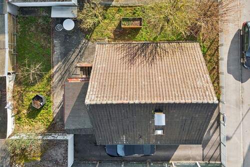 Freistehendes Einfamilienhaus mit Garage - 