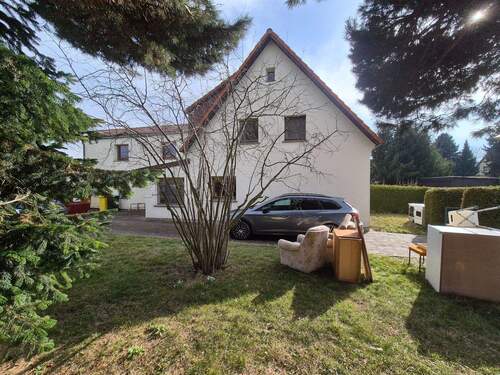 Haus Seitenansicht - 8 Zimmer Doppelhaushälfte zum Kaufen in Bautzen