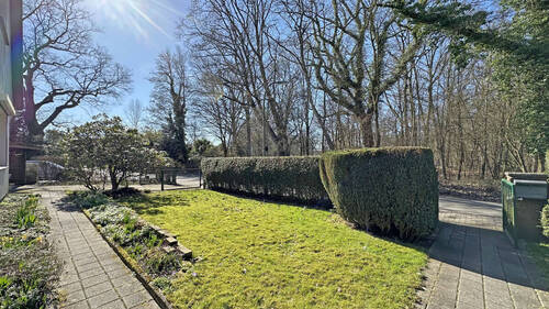 Vorgarten - 6 Zimmer Einfamilienhaus zum Kaufen in Hamburg