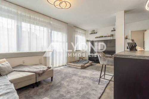 Wohnzimmer - Etagenwohnung mit 65,00 m&sup2; in Stuttgart / Untertürkheim zum Kaufen