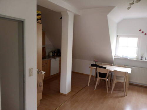Essbereich und Küche - 3 Zimmer Etagenwohnung zur Miete in Weingarten