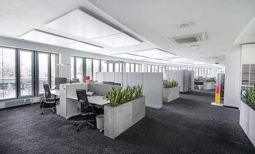 Titelbild - Tischinsel in kreativer Bürogemeinschaft mit Potenzial für Synergien - All-in-Miete