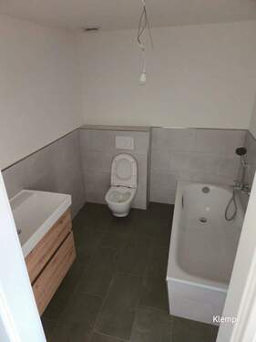 WhatsApp Image 2025-11-25 at 11.37.05 (1) - 