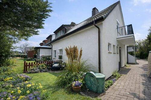 Seitenansicht (KI) - Reihenendhaus mit schönem Garten in Kirchhuchting