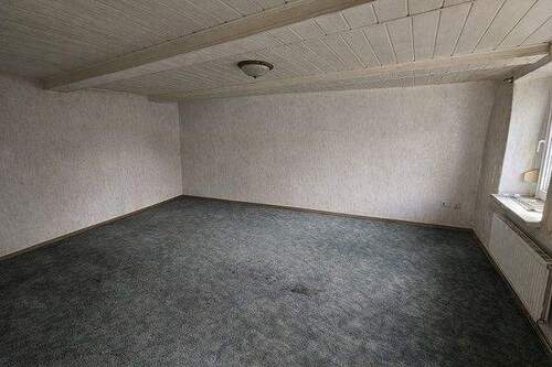 Wohnzimmer - 2 Zimmer Einfamilienhaus zum Kaufen in Hecklingen