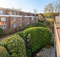 Familienfreundliche 4-Zi-Wohnung in ruhiger Sackgasse mit Südbalkon & Tiefgaragenstellplatz - Hamburg - Lokstedt