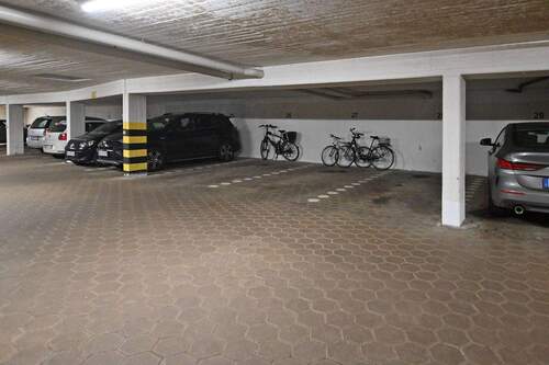 komfortabler Tiefgaragenstellplatz - 