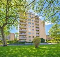 Sonnenverwöhnte 2-Zimmer-Wohnung mit Westbalkon und herrlichem Weitblick - Wedel