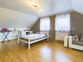 Schlafzimmer1 OG - 