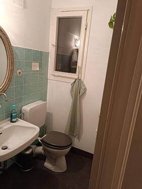 WC - 