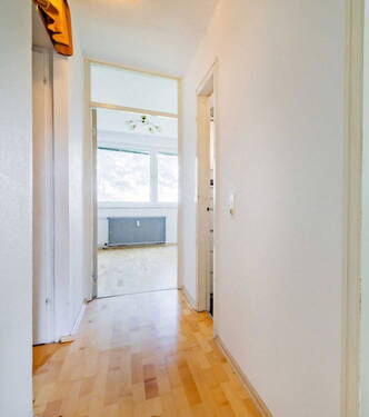 Blick in Zimmer 3 von Flur - 