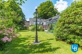 Blick in die Gartenanlage - 