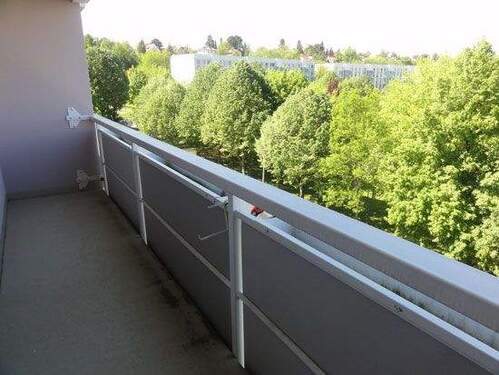 Balkon - Etagenwohnung mit 47,70 m² in Dresden zur Miete