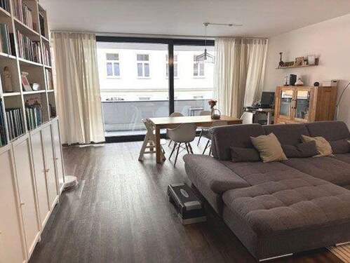 Wohnzimmer - 3 Zimmer Etagenwohnung in Dresden