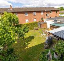 Zentral gelegene 4-Zimmer-Wohnung mit Gartenanteil und Stellplätzen in Lüneburg