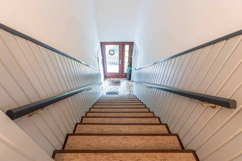 Treppenhaus - 4 Zimmer Etagenwohnung in Lüneburg