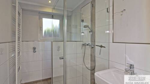 Badezimmer Wohnung 2 - 