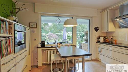 Küche Wohnung 1 - Einfamilienhaus mit 266,30 m&sup2; in Düsseldorf Hassels zum Kaufen