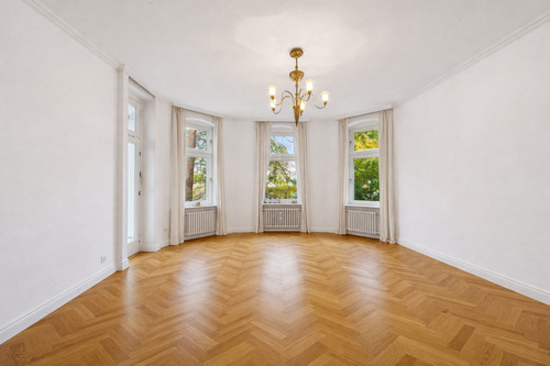 Wohnbereich Visualisierung: leerstehender Zustand - 4 Zimmer Etagenwohnung zum Kaufen in Berlin