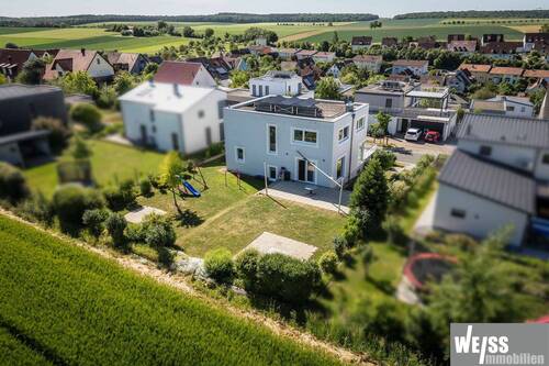 5 - WeissImmo-Estenfeld-280526-005 - 6 Zimmer Einfamilienhaus in Estenfeld