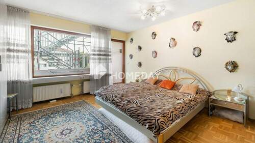 Elternschlafzimmer 1 - 