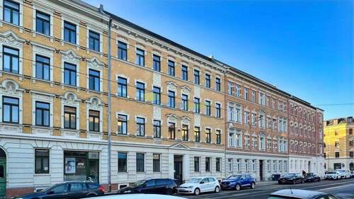 Objektansicht - CHARMANTE WOHNUNG IN LEIPZIG Gehobene 3-Zimmer Wohnung mit Parkettfußboden und Balkon