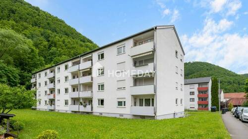 Außenansicht 1 - Ideal gelegene Erdgeschosswohnung mit Loggia und Tageslichtbad in gepflegtem Vier-Parteienhaus