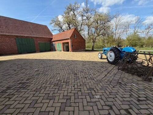 Innenhof - Bauernhaus, Landhaus mit 272,00 m&sup2; in Westerkappeln zum Kaufen