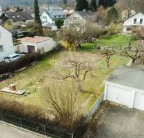 Großzügiges Baugrundstück in begehrter Lage von Fahrnau mit 2 Garagen zu verkaufen - Schopfheim / Fahrnau