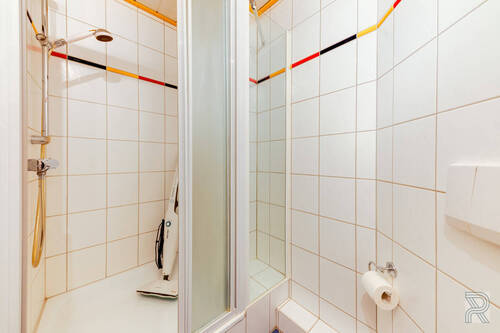 1.OG - Bad zum Schlafzimmer - 87c - 