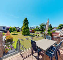 Zwei Einfamilienhäuser mit großem Garten in ruhiger Wohnlage von DürenArnoldsweiler - Düren / Arnoldsweiler