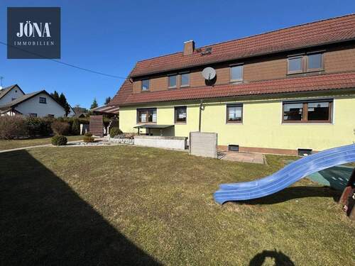 Bild 3 - 5 Zimmer Doppelhaushälfte in Marktleugast / Mannsflur