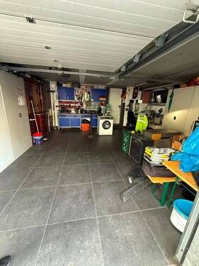 Garage - 1 Zimmer Mehrfamilienhaus, Wohnhaus zum Kaufen in Pforzheim