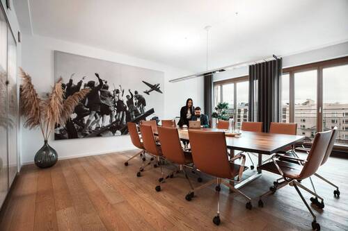 Meetingraum bis 12 Personen - 