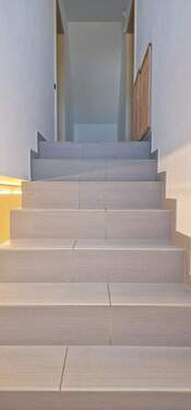 Treppe zum OG - Büro in Bergen zum Kaufen