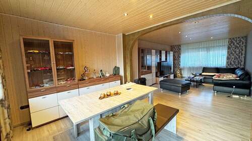 Wohn- und Esszimmer - 