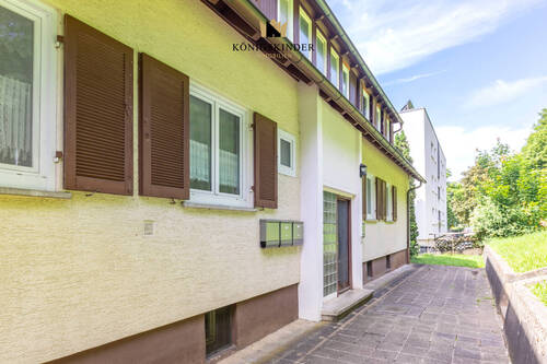 Eingang - Mehrfamilienhaus, Wohnhaus mit 340,00 m&sup2; in Ebersbach an der Fils zum Kaufen