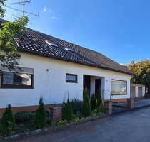 Geräumiges und solides Zweifamilienhaus in Unlingen