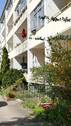 Sonnenseite - Provisionsfrei für Erwerber: freie Wohnung mit großem Süd-Balkon zum Garten hin, mod.-bedürftig
