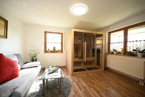 Vollwertigs Wohnen mit Sauna - 