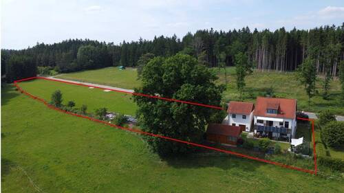 4249 m² - 5 Zimmer Einfamilienhaus in Deining