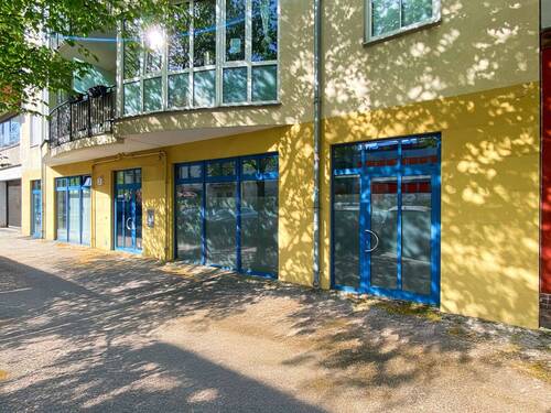 Frontansicht - Provisionsfrei: Bezugsfertige Gewerbeeinheit mit großer Fensterfront im Prenzlauer Berg