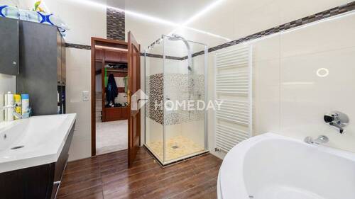 1. OG Badezimmer 2 - 