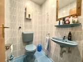 Gäste-WC - 3 Zimmer Etagenwohnung zum Kaufen in Ennepetal