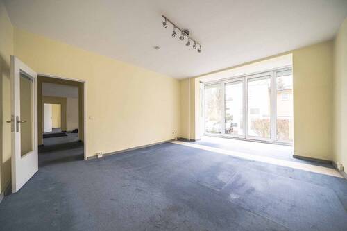 1. Zimmer - 